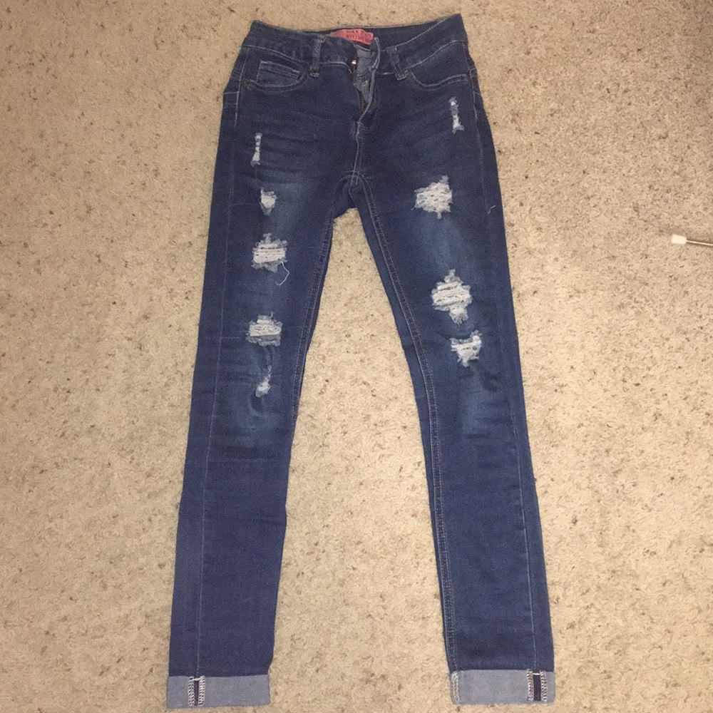 Ripped skinny jeans